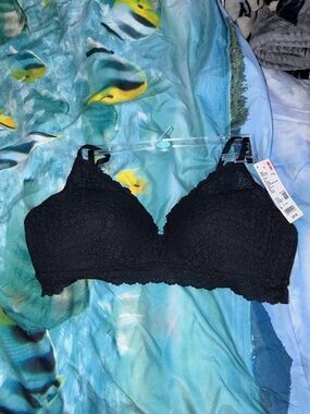 NWT Uniqlo Black Lace Bra